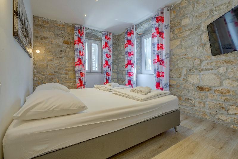 Temple Luxury Apartments & Rooms Split Exterior photo
